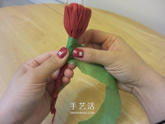 康乃馨怎么折詳細圖解 母親節(jié)康乃馨折紙教程 -  rpnrmr.com