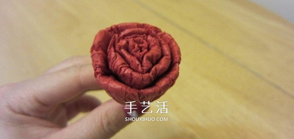 康乃馨怎么折詳細圖解 母親節(jié)康乃馨折紙教程 -  rpnrmr.com