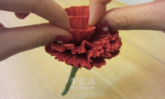 康乃馨怎么折詳細圖解 母親節(jié)康乃馨折紙教程 -  rpnrmr.com