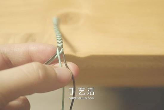 四股繩手鏈編法圖解 四根繩子編手鏈的教程 -  rpnrmr.com
