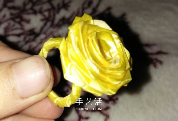 絲帶折玫瑰花戒指圖解 怎么折絲帶玫瑰戒指 -  rpnrmr.com