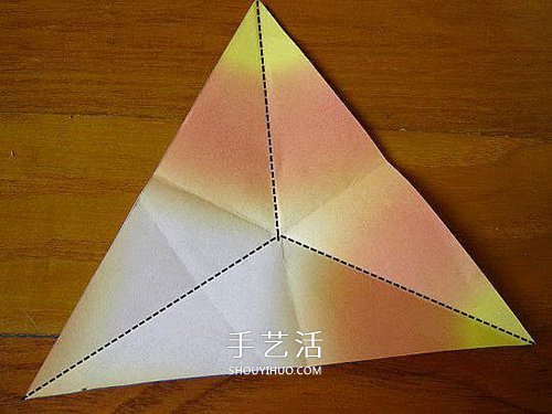 一張紙折百合花圖解 簡單又漂亮百合花折紙 -  rpnrmr.com