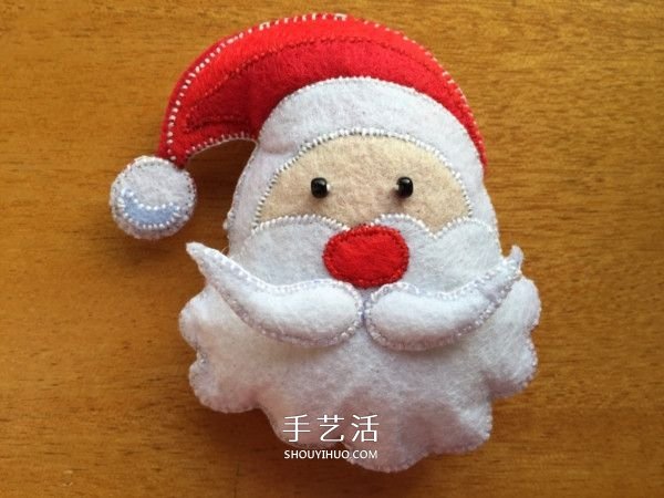 不織布圣誕花環(huán)制作 手工布藝圣誕花環(huán)的做法 -  rpnrmr.com