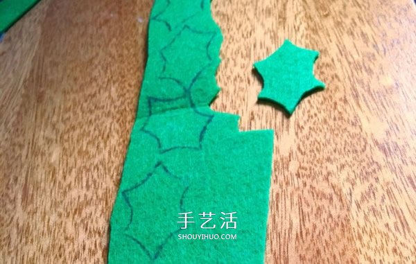 不織布圣誕花環(huán)制作 手工布藝圣誕花環(huán)的做法 -  rpnrmr.com