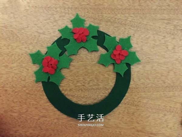 不織布圣誕花環(huán)制作 手工布藝圣誕花環(huán)的做法 -  rpnrmr.com