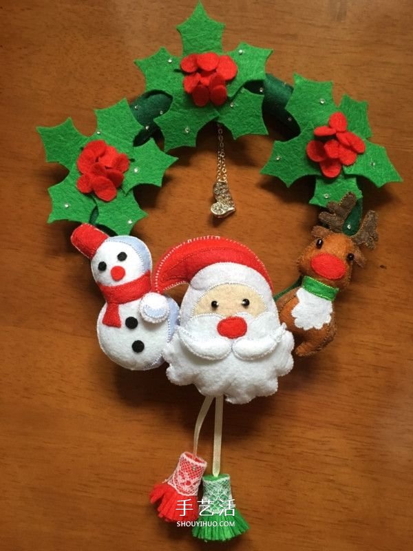 不織布圣誕花環(huán)制作 手工布藝圣誕花環(huán)的做法 -  rpnrmr.com