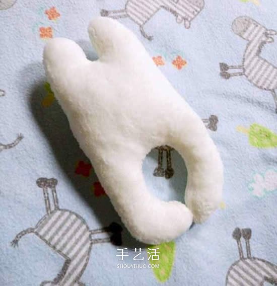 兔寶寶手搖鈴的做法 布藝卡通手搖鈴制作圖解 -  rpnrmr.com