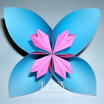 四瓣花的折紙方法圖解 六個(gè)組合成美麗花球 -  rpnrmr.com
