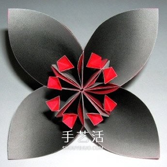 四瓣花的折紙方法圖解 六個(gè)組合成美麗花球 -  rpnrmr.com