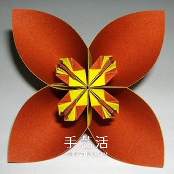 四瓣花的折紙方法圖解 六個(gè)組合成美麗花球 -  rpnrmr.com