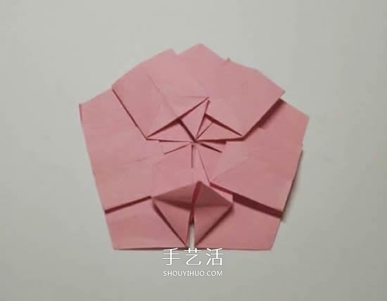 圣誕節(jié)折紙圣誕花圖解 平面圣誕花的折法步驟 -  rpnrmr.com