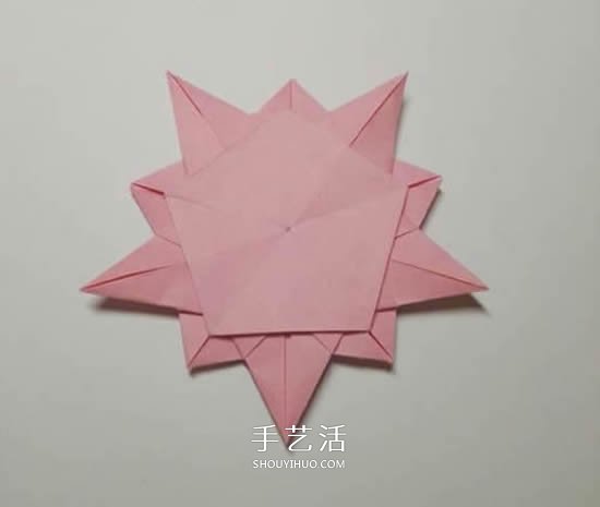 圣誕節(jié)折紙圣誕花圖解 平面圣誕花的折法步驟 -  rpnrmr.com