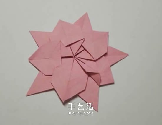 圣誕節(jié)折紙圣誕花圖解 平面圣誕花的折法步驟 -  rpnrmr.com