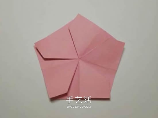 圣誕節(jié)折紙圣誕花圖解 平面圣誕花的折法步驟 -  rpnrmr.com