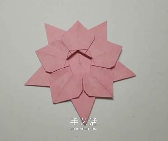 圣誕節(jié)折紙圣誕花圖解 平面圣誕花的折法步驟 -  rpnrmr.com
