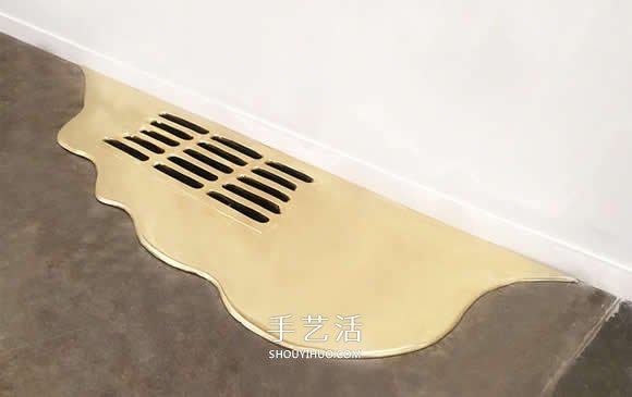 名副其實(shí)的“流金”歲月 模擬液體的黃銅雕塑 -  rpnrmr.com