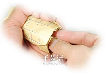 卷心玫瑰花的折紙步驟 手工卷心紙玫瑰的折法 -  rpnrmr.com