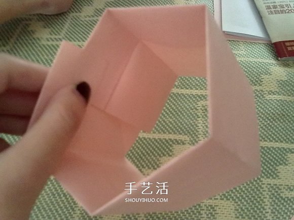 玫瑰紙盒的折法圖解 情人節(jié)漂亮禮品盒的折法 -  rpnrmr.com