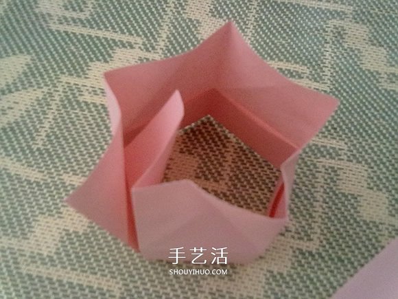 玫瑰紙盒的折法圖解 情人節(jié)漂亮禮品盒的折法 -  rpnrmr.com