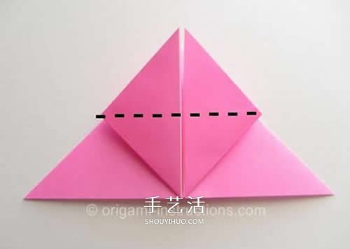 旋轉(zhuǎn)玫瑰怎么折圖解 手工旋轉(zhuǎn)的玫瑰花折紙 -  rpnrmr.com