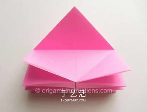 旋轉(zhuǎn)玫瑰怎么折圖解 手工旋轉(zhuǎn)的玫瑰花折紙 -  rpnrmr.com