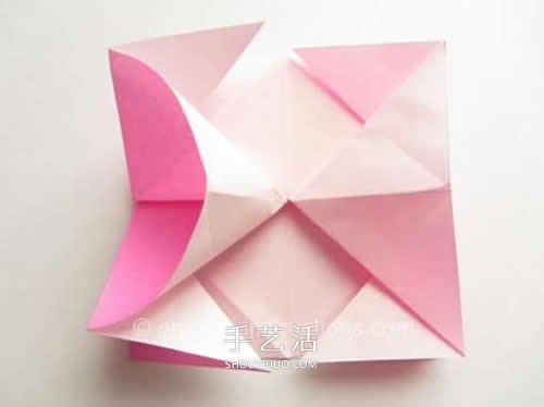 旋轉(zhuǎn)玫瑰怎么折圖解 手工旋轉(zhuǎn)的玫瑰花折紙 -  rpnrmr.com