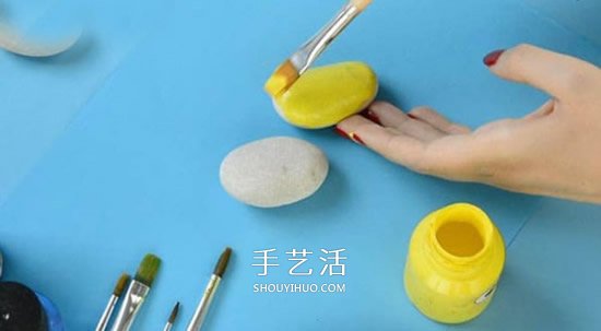 兒童鵝卵石畫蜜蜂教程 簡單鵝卵石蜜蜂的畫法 -  rpnrmr.com