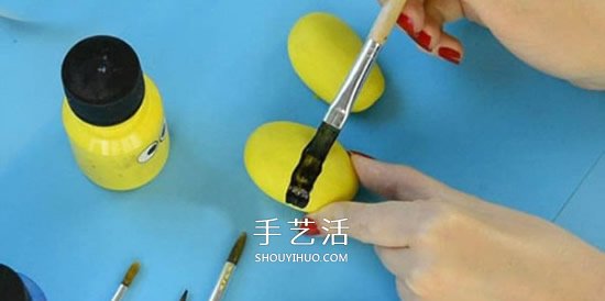 兒童鵝卵石畫蜜蜂教程 簡單鵝卵石蜜蜂的畫法 -  rpnrmr.com