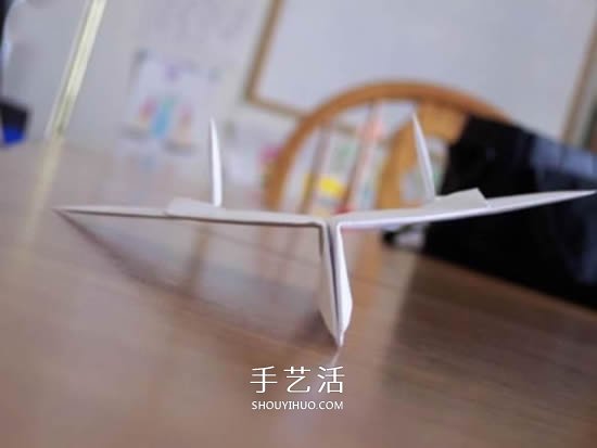 F-14野貓戰(zhàn)斗機(jī)的折法 手工折紙F(tuán)14戰(zhàn)斗機(jī)圖解 -  rpnrmr.com