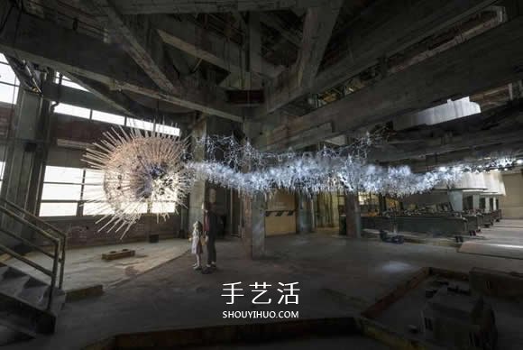 被凍結(jié)的魔法冰束 巨型亞克力仿雪花結(jié)晶裝置 -  rpnrmr.com