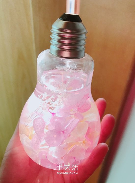 唯美夢幻花藝擺件 燈泡花的手工制作教程 -  rpnrmr.com
