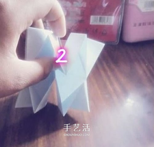 卷紙玫瑰怎么折圖解 簡(jiǎn)易版紙玫瑰的折法過程 -  rpnrmr.com