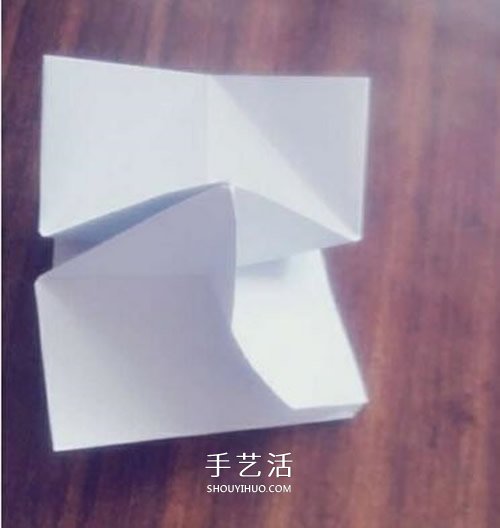 卷紙玫瑰怎么折圖解 簡(jiǎn)易版紙玫瑰的折法過程 -  rpnrmr.com