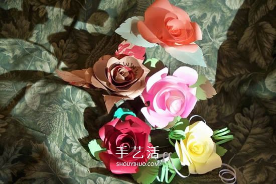 卡紙玫瑰花的做法圖解 簡單彩色紙玫瑰制作 -  rpnrmr.com