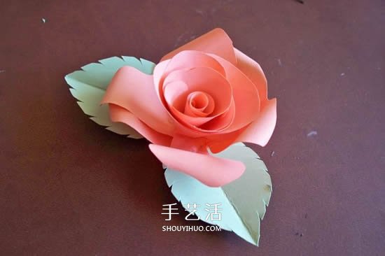 卡紙玫瑰花的做法圖解 簡單彩色紙玫瑰制作 -  rpnrmr.com