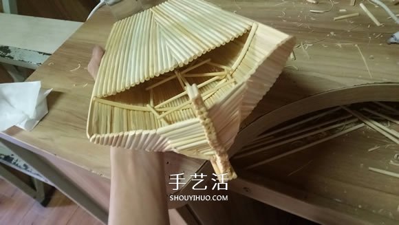 古代戰(zhàn)船模型手工制作 純以一次性筷子完成 -  rpnrmr.com
