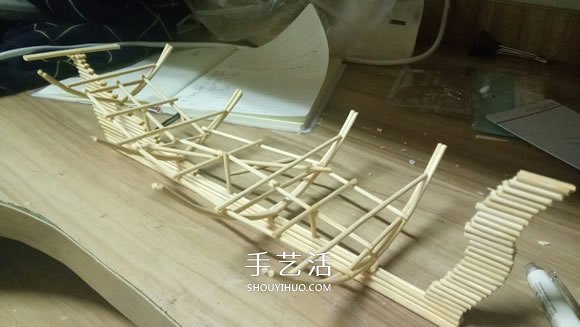 古代戰(zhàn)船模型手工制作 純以一次性筷子完成 -  rpnrmr.com