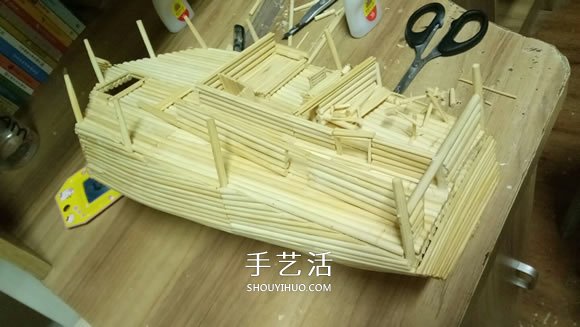 古代戰(zhàn)船模型手工制作 純以一次性筷子完成 -  rpnrmr.com