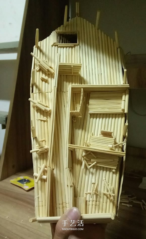 古代戰(zhàn)船模型手工制作 純以一次性筷子完成 -  rpnrmr.com