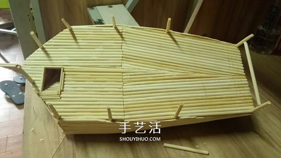 古代戰(zhàn)船模型手工制作 純以一次性筷子完成 -  rpnrmr.com