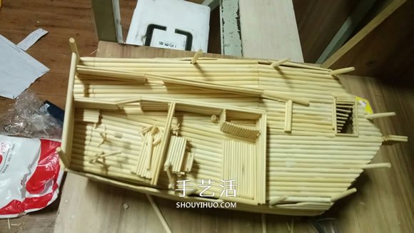 古代戰(zhàn)船模型手工制作 純以一次性筷子完成 -  rpnrmr.com