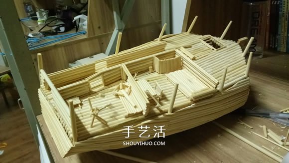 古代戰(zhàn)船模型手工制作 純以一次性筷子完成 -  rpnrmr.com