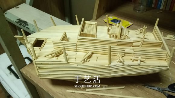 古代戰(zhàn)船模型手工制作 純以一次性筷子完成 -  rpnrmr.com