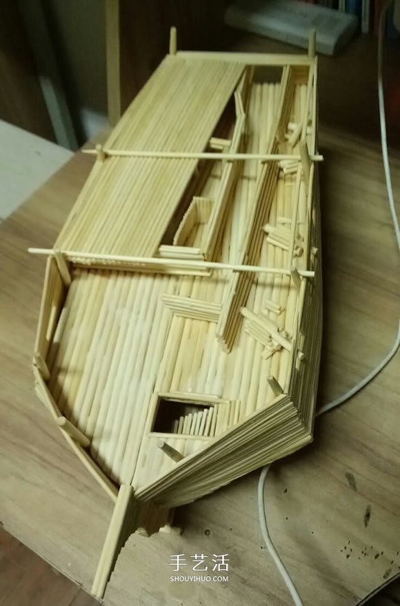 古代戰(zhàn)船模型手工制作 純以一次性筷子完成 -  rpnrmr.com