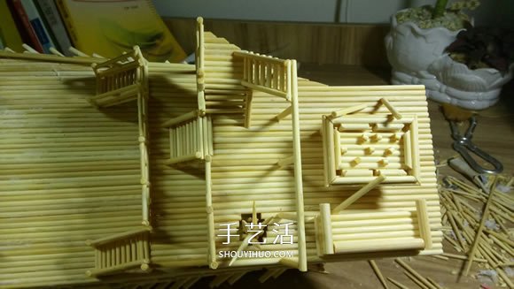 古代戰(zhàn)船模型手工制作 純以一次性筷子完成 -  rpnrmr.com