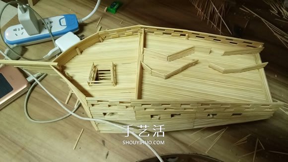 古代戰(zhàn)船模型手工制作 純以一次性筷子完成 -  rpnrmr.com