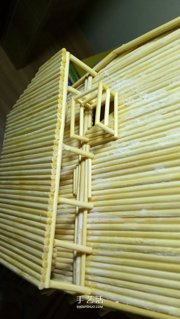 古代戰(zhàn)船模型手工制作 純以一次性筷子完成 -  rpnrmr.com