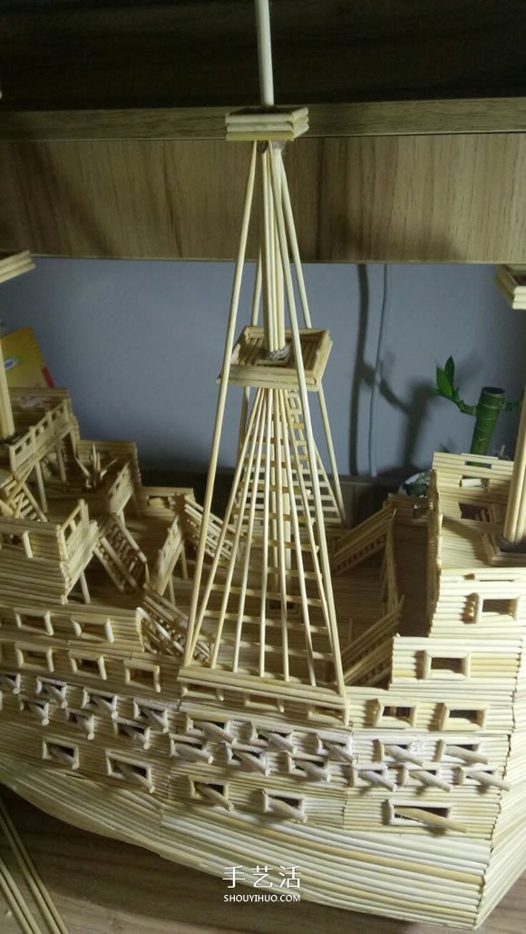 古代戰(zhàn)船模型手工制作 純以一次性筷子完成 -  rpnrmr.com