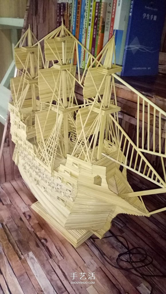 古代戰(zhàn)船模型手工制作 純以一次性筷子完成 -  rpnrmr.com