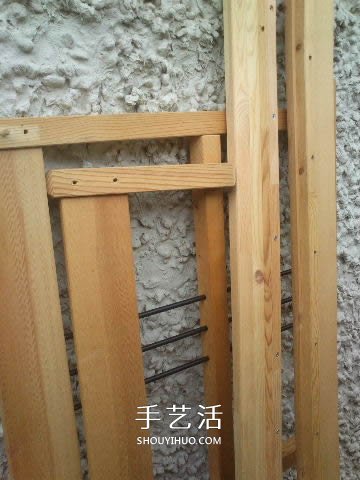 舊的原木床架改造利用 DIY制作花架的過(guò)程 -  rpnrmr.com